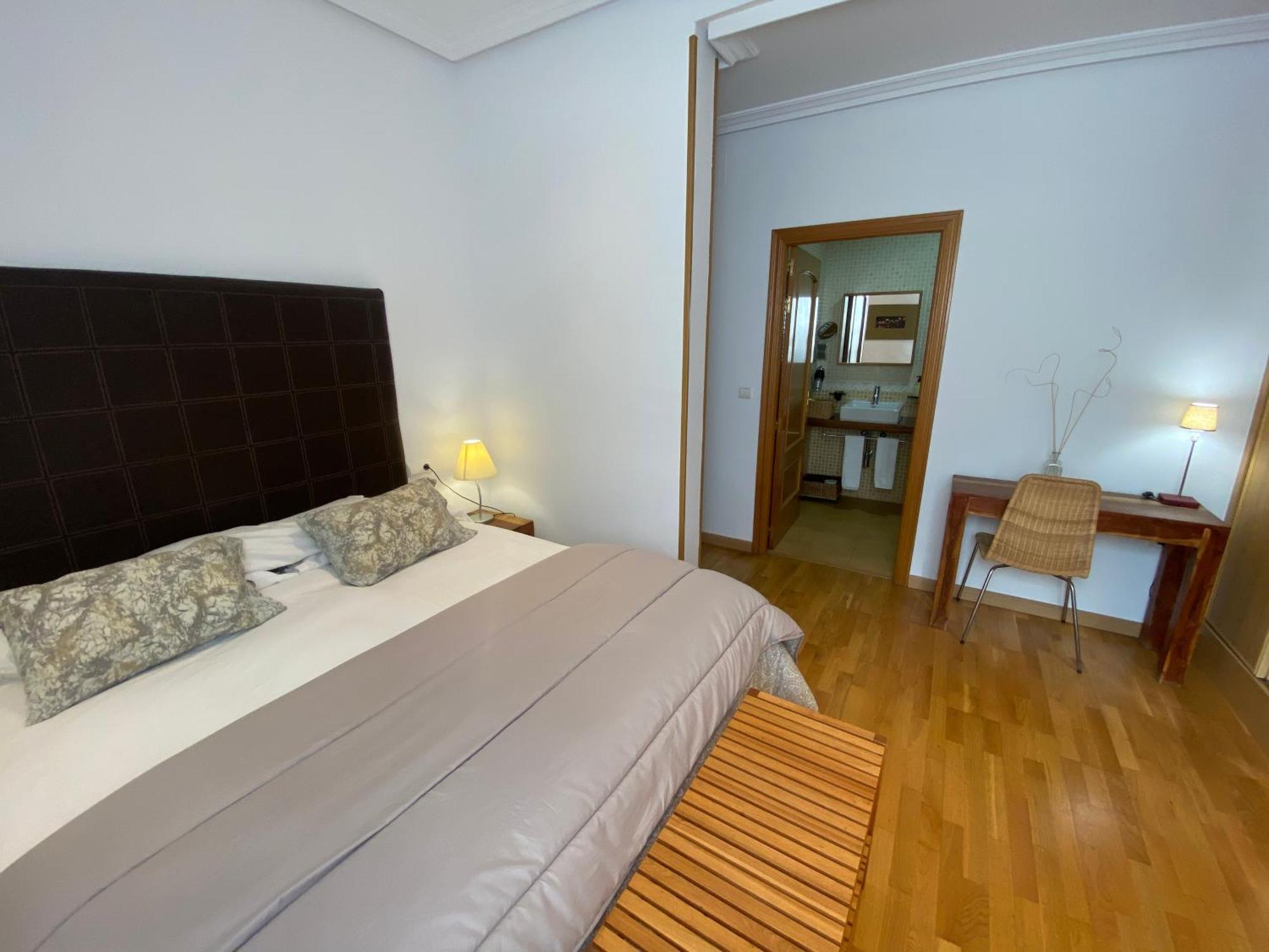 Apartamentos Caces Exteriér fotografie