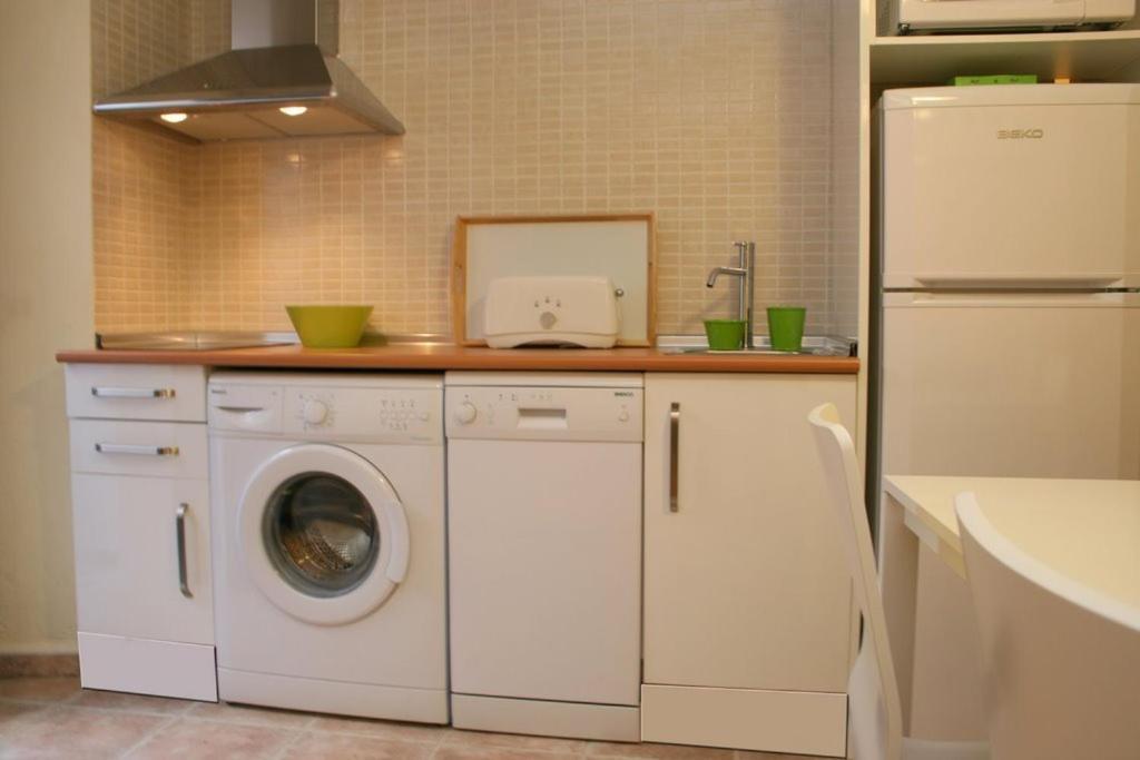 Apartamentos Caces Exteriér fotografie